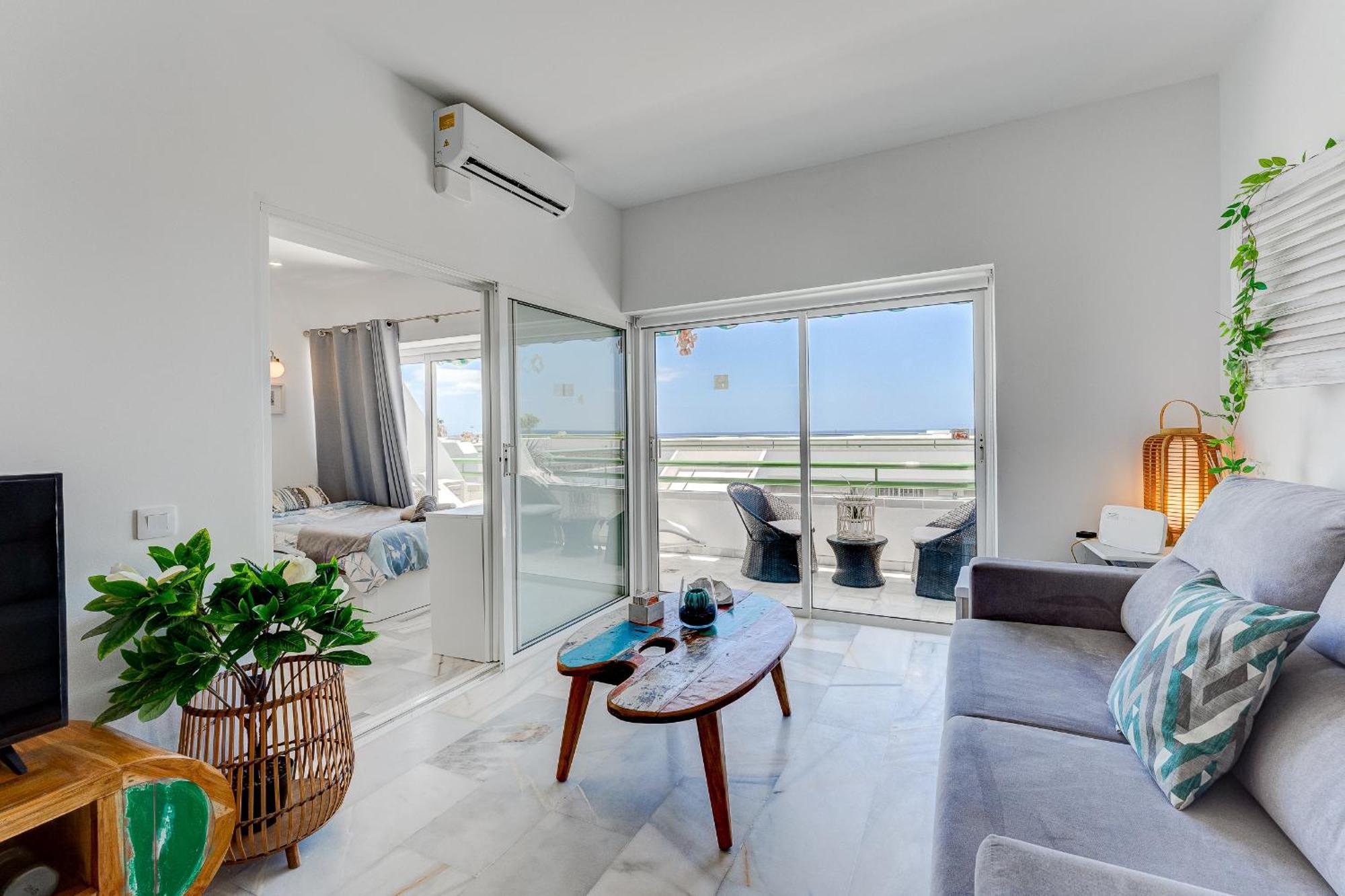 Apartment In Complex Altamira With Direct Ocean View 阿德耶 外观 照片